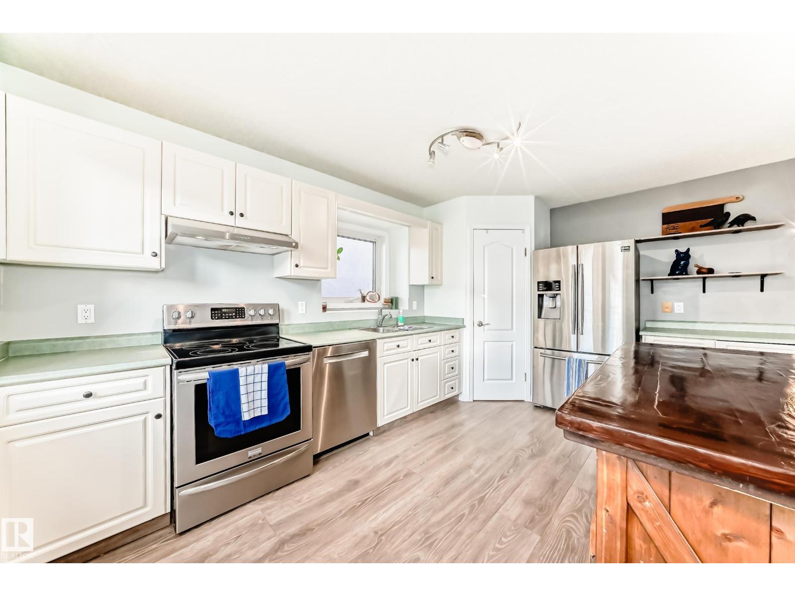 1619 Welbourn Cove Cv Nw, Edmonton, Alberta  T6M 2M5 - Photo 10 - E4473406