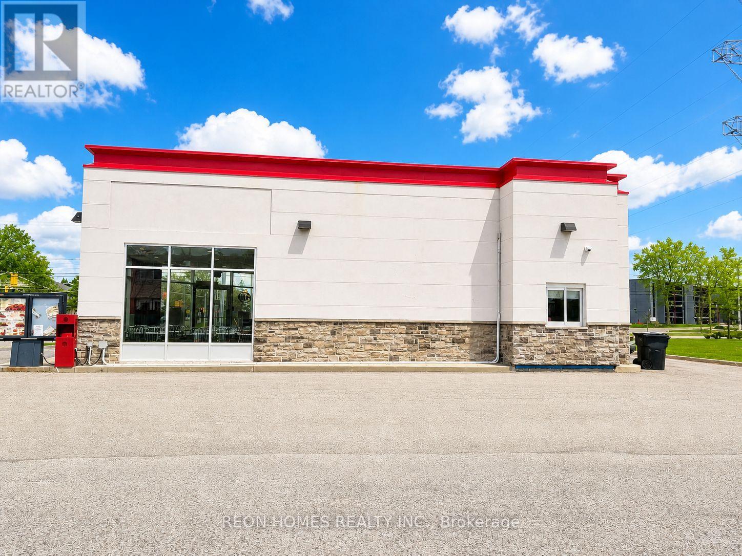 1610 Brookdale Avenue, Cornwall, Ontario  K6J 4R1 - Photo 3 - X13085704