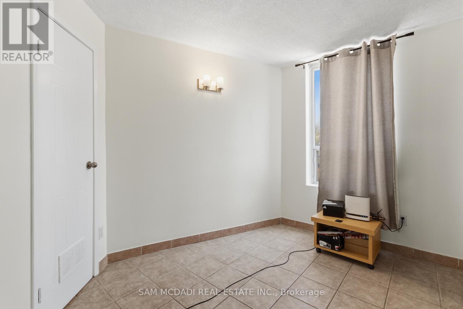 201 - 400 York Boulevard, Hamilton, Ontario  L8R 3M5 - Photo 8 - X13085706