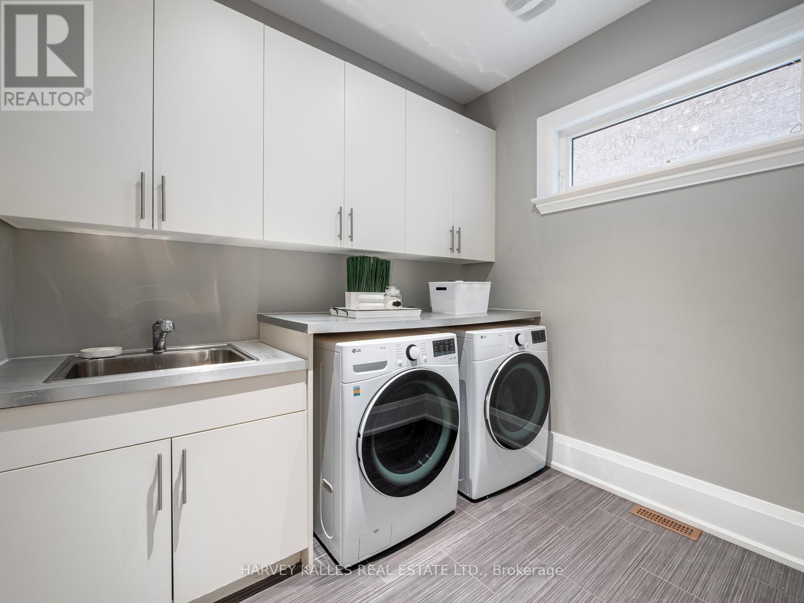 190 Carmichael Avenue, Toronto, Ontario  M5M 2X3 - Photo 17 - C12970666