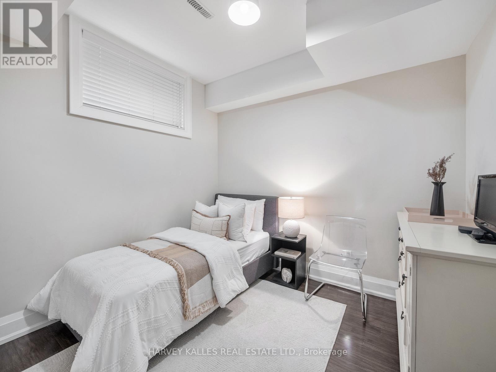 190 Carmichael Avenue, Toronto, Ontario  M5M 2X3 - Photo 35 - C12970666