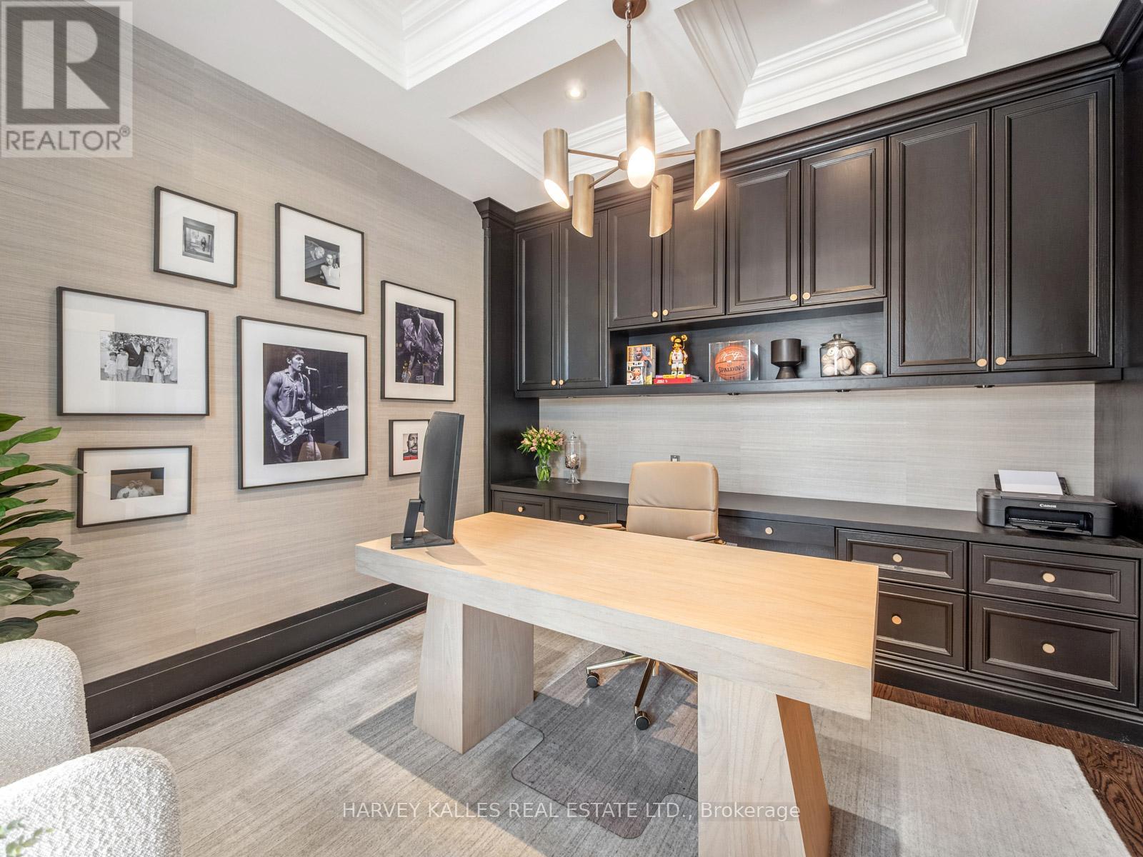 190 Carmichael Avenue, Toronto, Ontario  M5M 2X3 - Photo 4 - C12970666