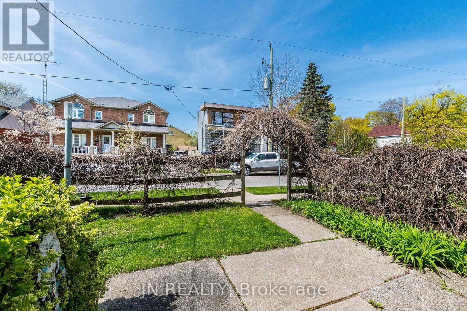 77 Nelson Street W, Brampton, Ontario  L6X 1C6 - Photo 28 - W13084810