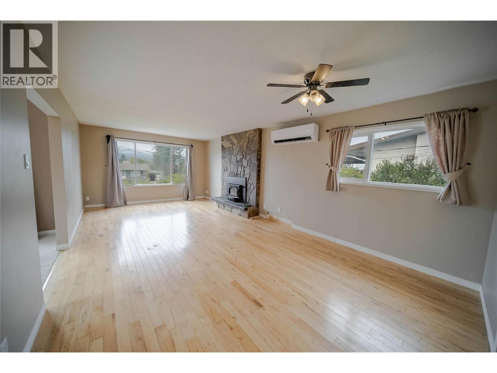 920 22nd Avenue S, Cranbrook, British Columbia  V1C 6Y7 - Photo 4 - 10386043
