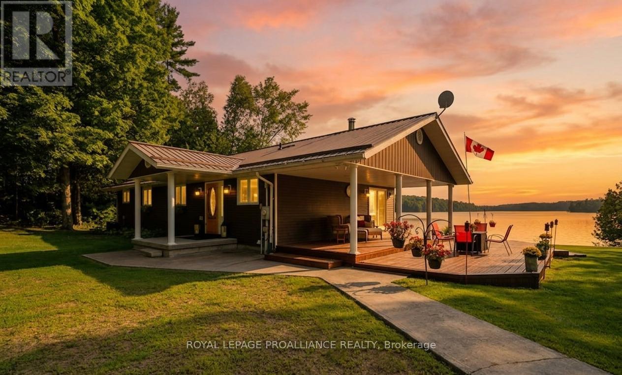 1049 Perry Lane, Frontenac, Ontario  K0H 1K0 - Photo 2 - X13085850