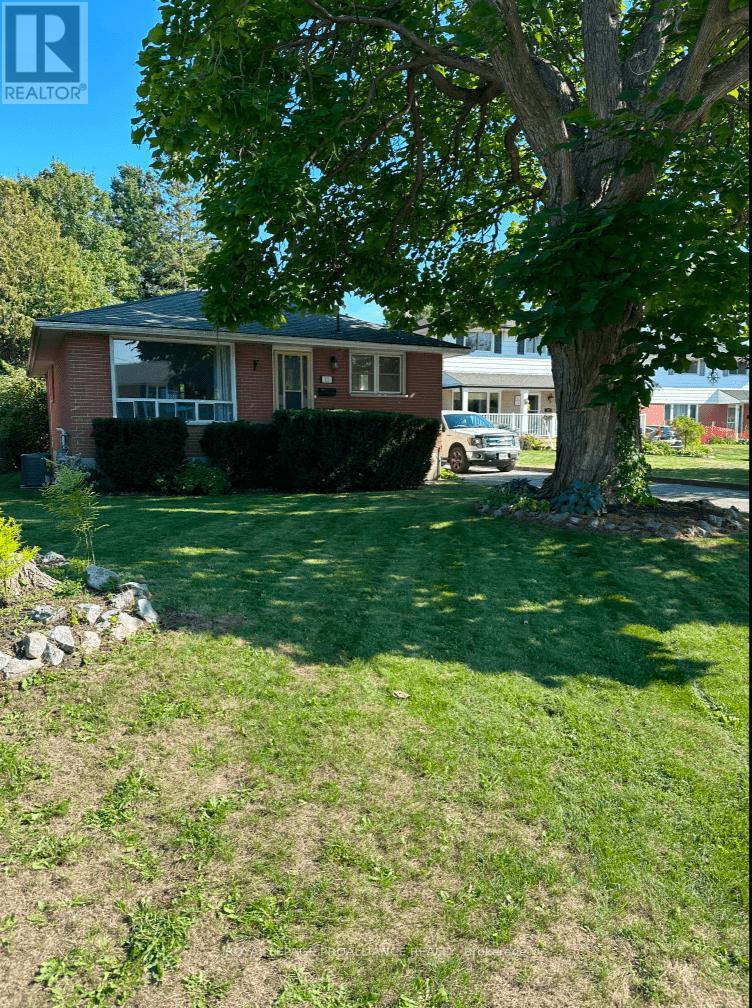 11 Bradley Crescent, Belleville, Ontario  K8N 2L7 - Photo 1 - X13085922