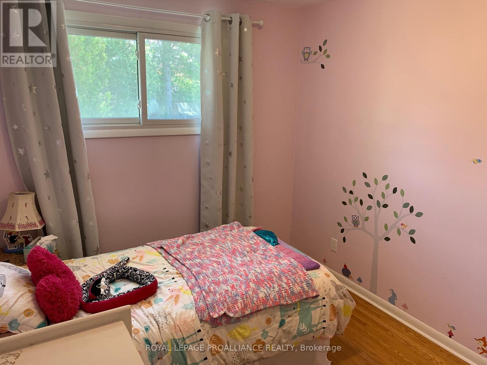11 Bradley Crescent, Belleville, Ontario  K8N 2L7 - Photo 10 - X13085922