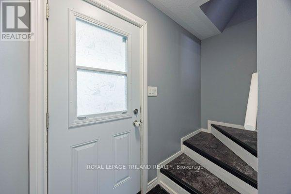 14 Sanders Court, St. Thomas, Ontario  N5P 4J9 - Photo 5 - X13086020