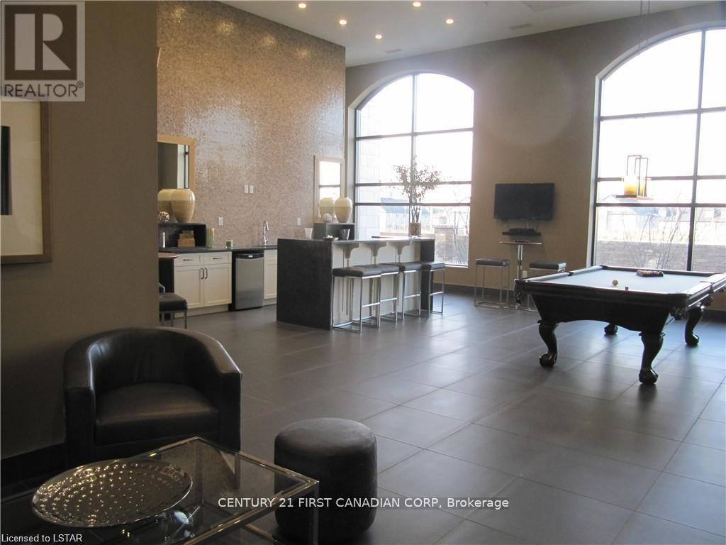 608 - 260 Villagewalk Boulevard, London North, Ontario  N5X 0A6 - Photo 8 - X13086030