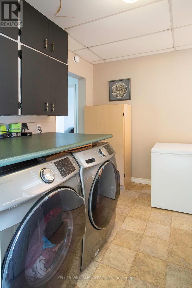 264 Upper Queen Street, Thames Centre, Ontario  N0M 2P0 - Photo 12 - X13086088