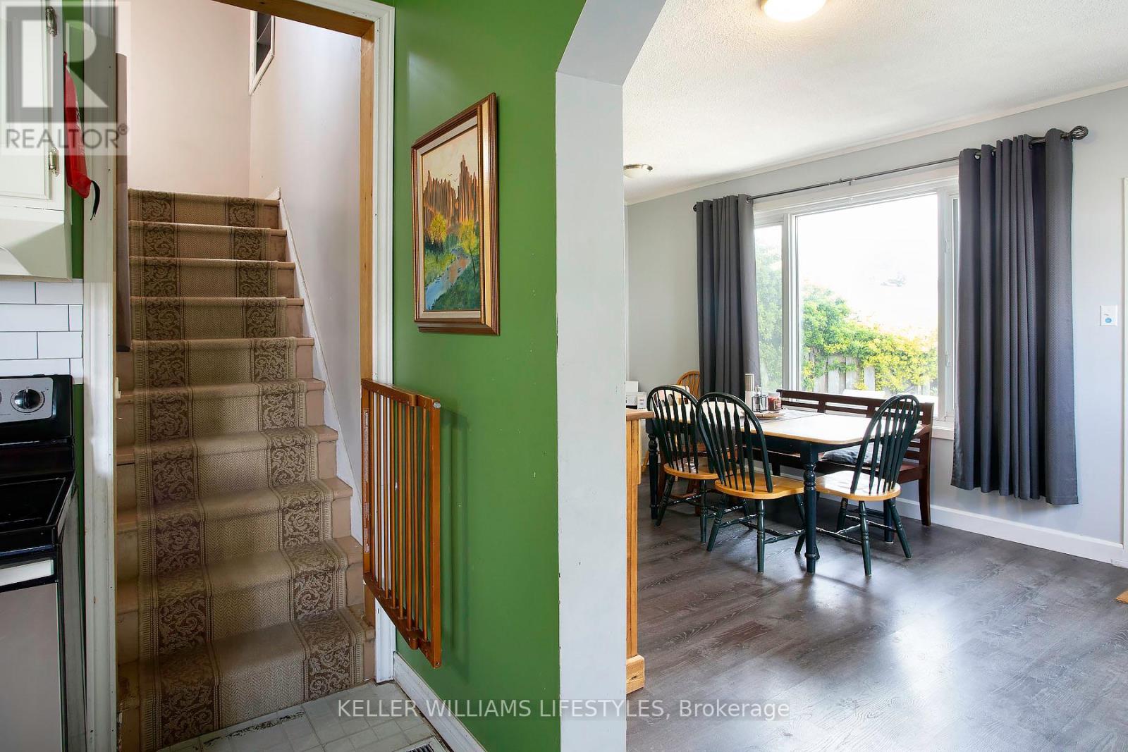264 Upper Queen Street, Thames Centre, Ontario  N0M 2P0 - Photo 14 - X13086088