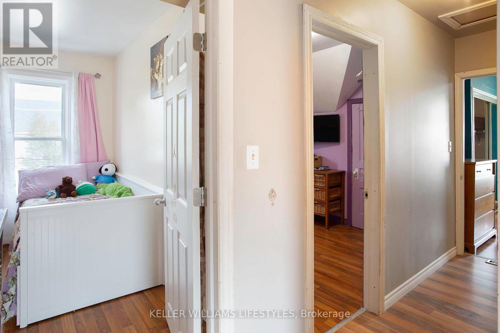 264 Upper Queen Street, Thames Centre, Ontario  N0M 2P0 - Photo 20 - X13086088
