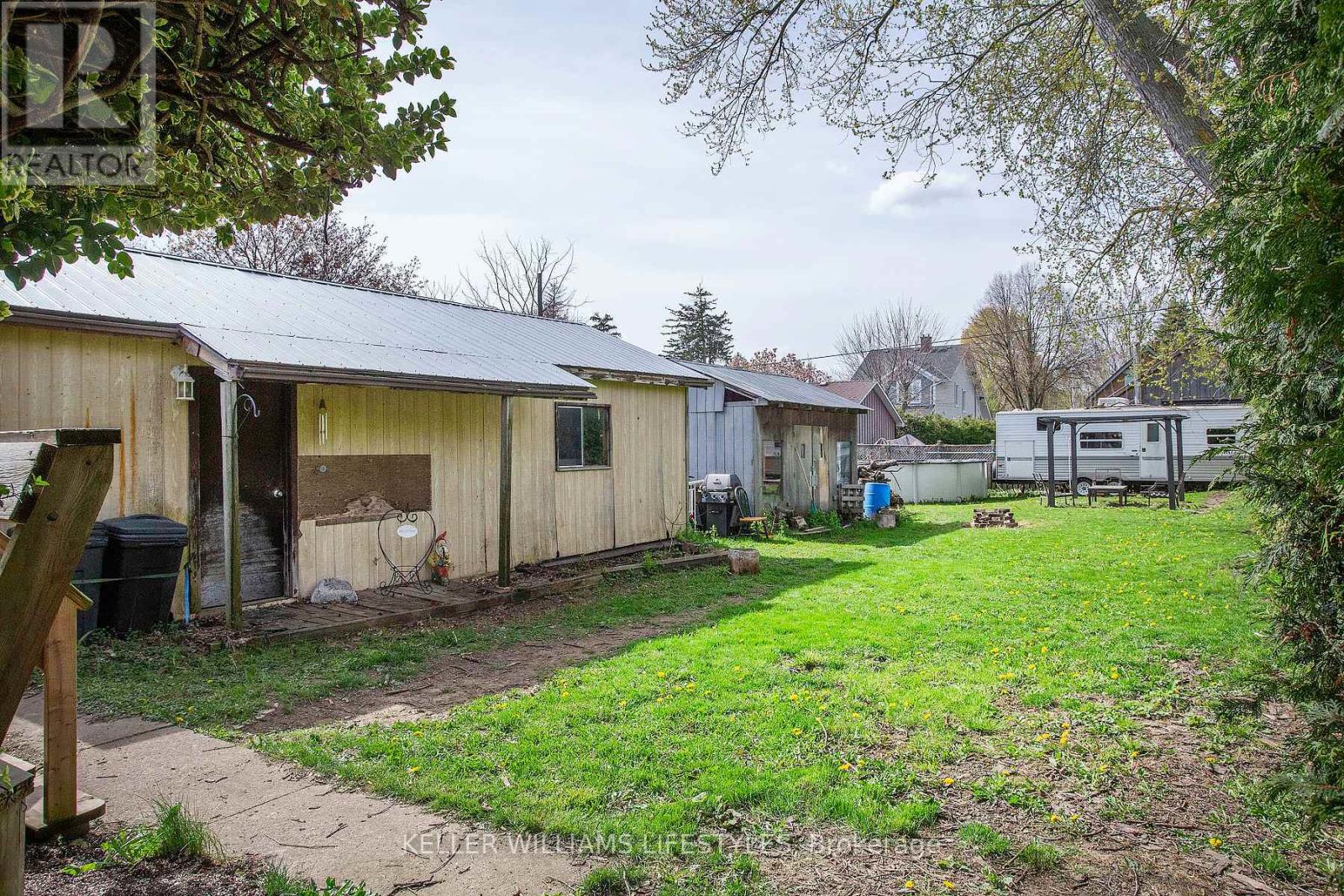 264 Upper Queen Street, Thames Centre, Ontario  N0M 2P0 - Photo 23 - X13086088