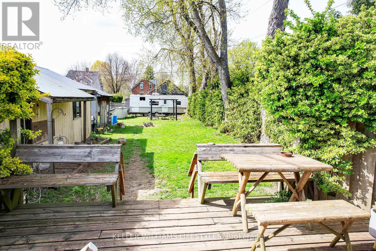 264 Upper Queen Street, Thames Centre, Ontario  N0M 2P0 - Photo 25 - X13086088