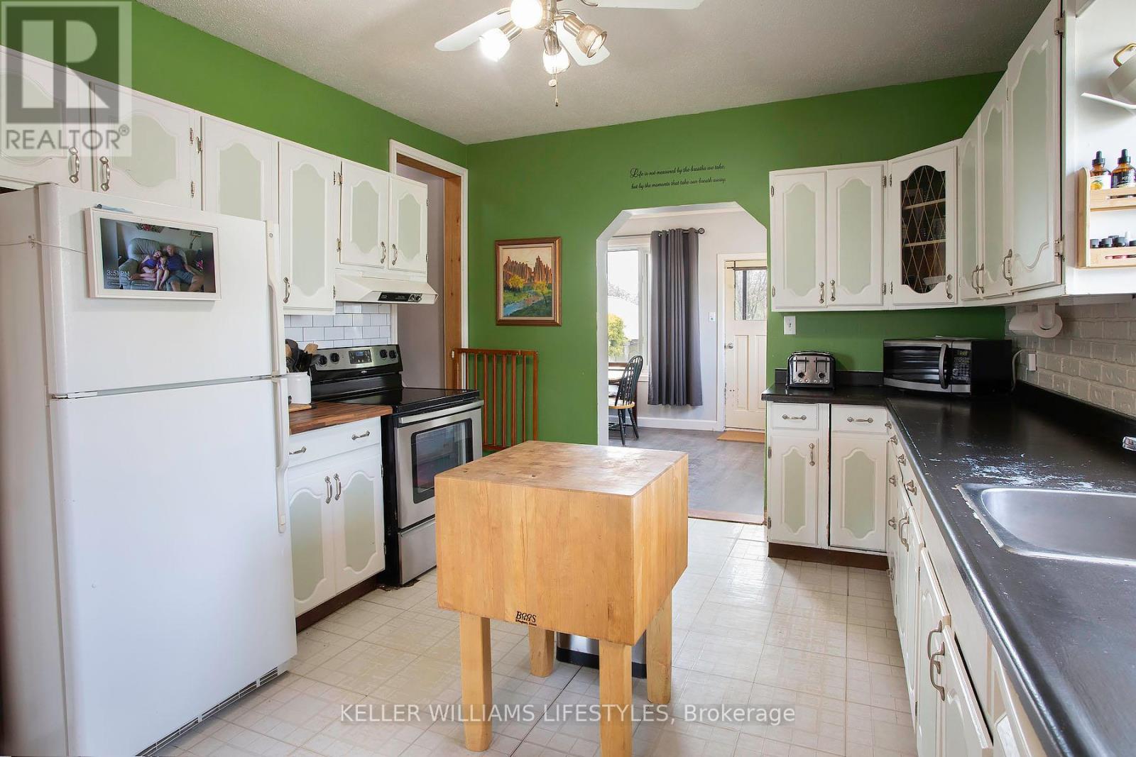 264 Upper Queen Street, Thames Centre, Ontario  N0M 2P0 - Photo 8 - X13086088