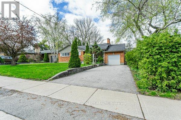 451 Ridout Street S, London South, Ontario  N6C 4A3 - Photo 2 - X13086118