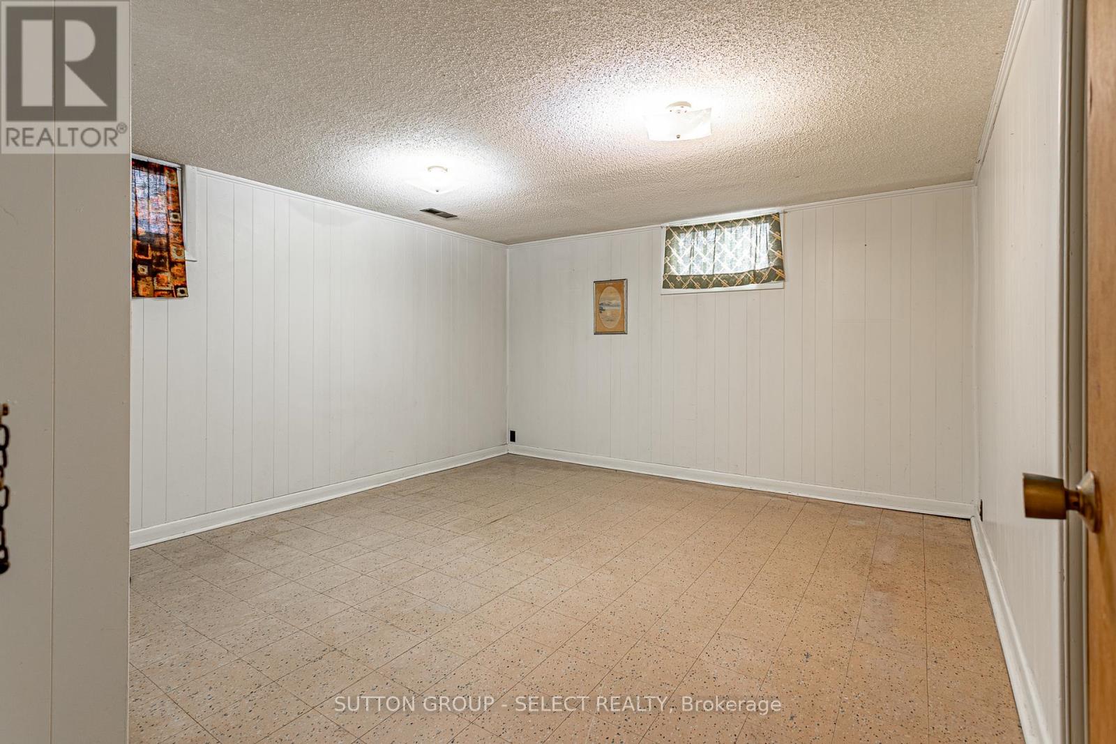 451 Ridout Street S, London South, Ontario  N6C 4A3 - Photo 21 - X13086118