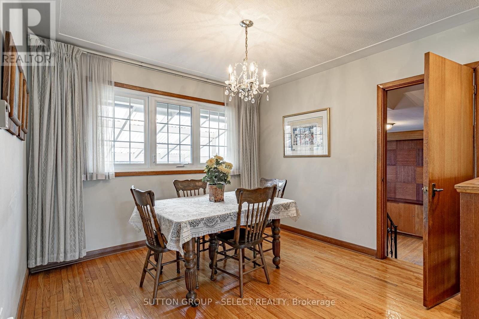 451 Ridout Street S, London South, Ontario  N6C 4A3 - Photo 7 - X13086118