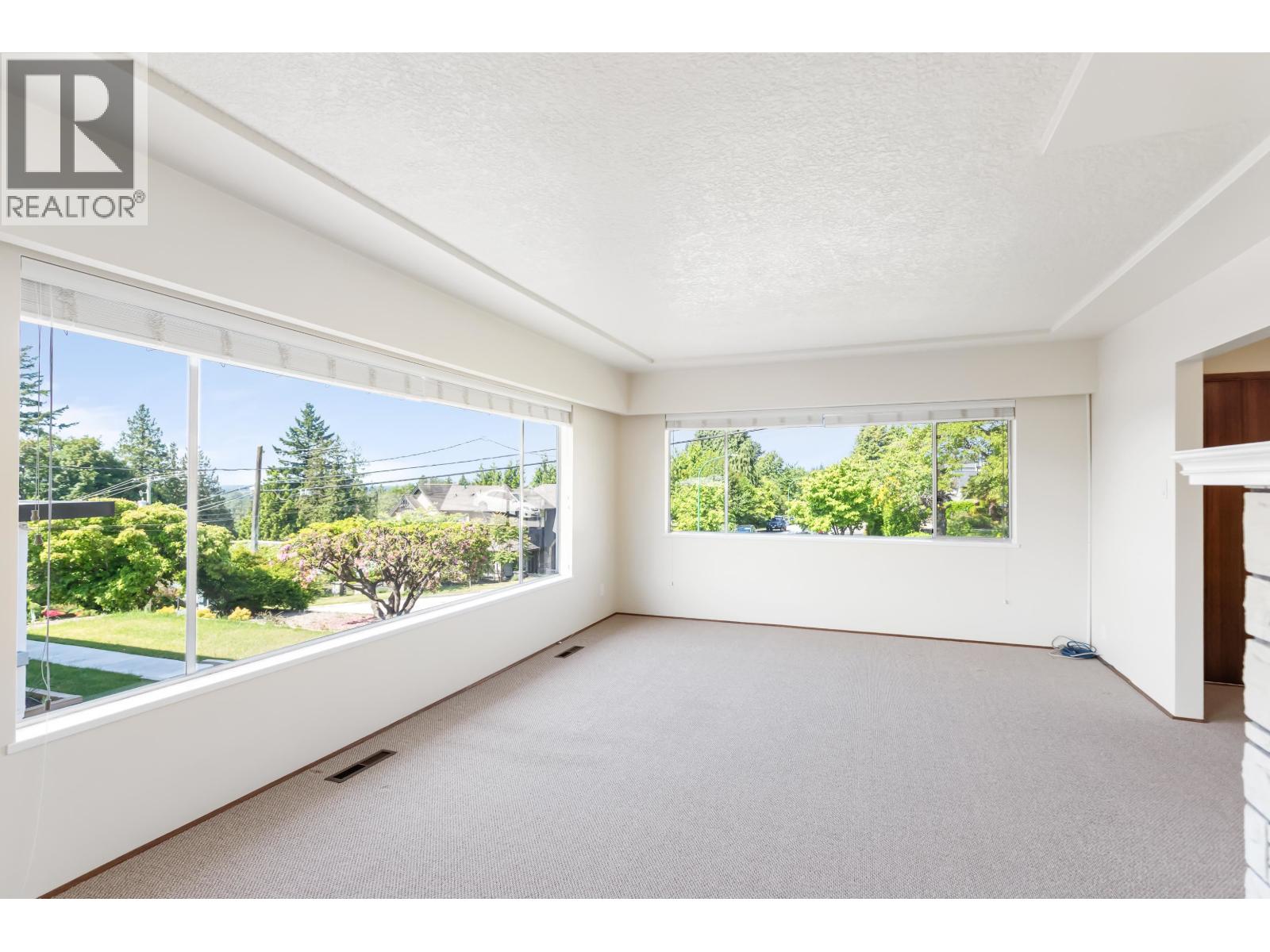 7988 Sussex Avenue, Burnaby, British Columbia  V5J 3W3 - Photo 13 - R3080892