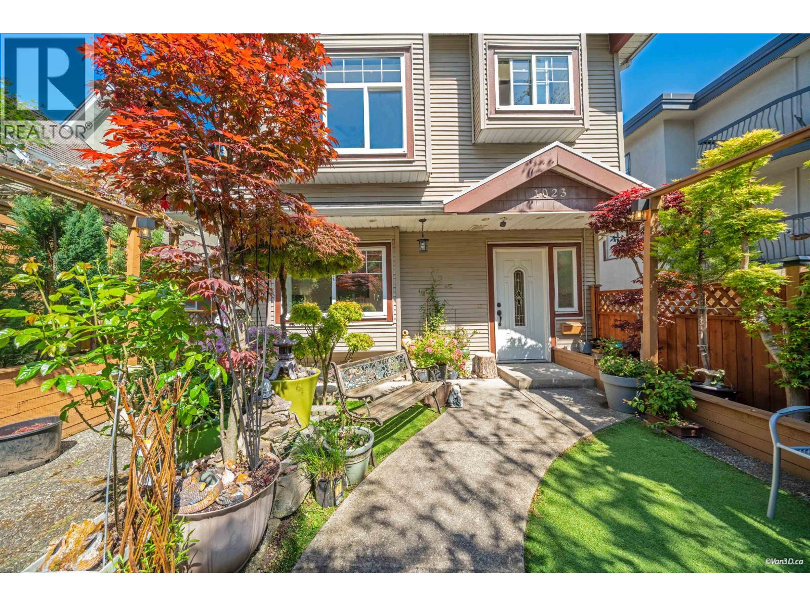 1023 E 8th Avenue, Vancouver, British Columbia  V5T 1V1 - Photo 3 - R3119528