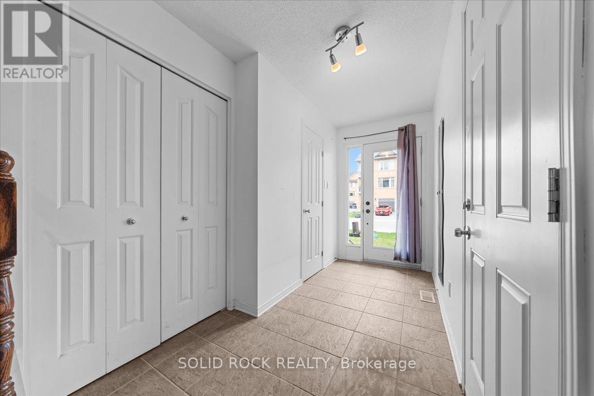 369 Citiplace Drive, Ottawa, Ontario  K2E 0A7 - Photo 2 - X13085892