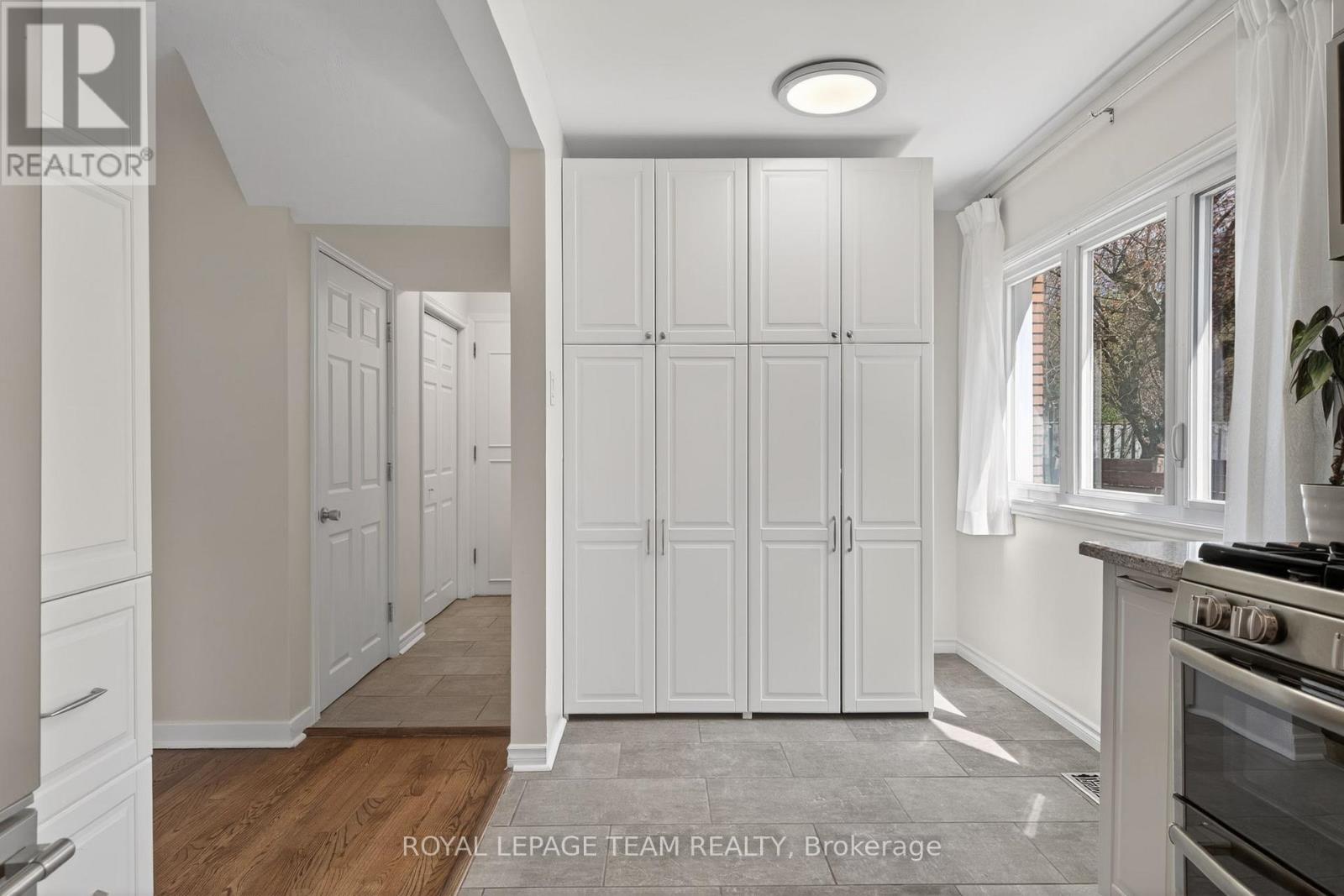 546 Dovercourt Avenue, Ottawa, Ontario  K2A 0V1 - Photo 12 - X13085988