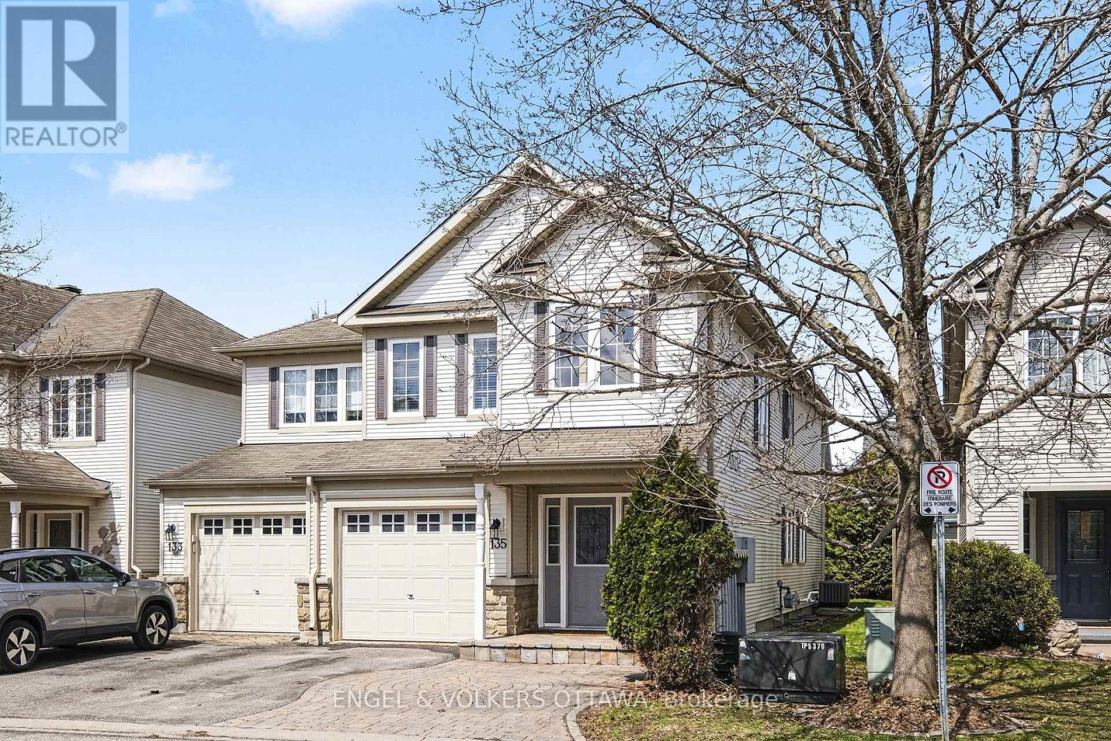 135 Lockhaven Private, Ottawa, Ontario  K2J 5L6 - Photo 2 - X13086014