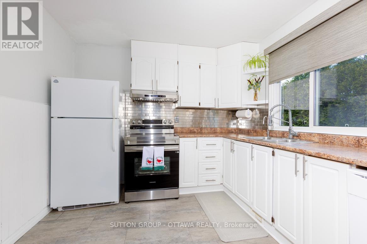 1942 Garden Park Lane, Ottawa, Ontario  K1B 5B2 - Photo 14 - X13086068