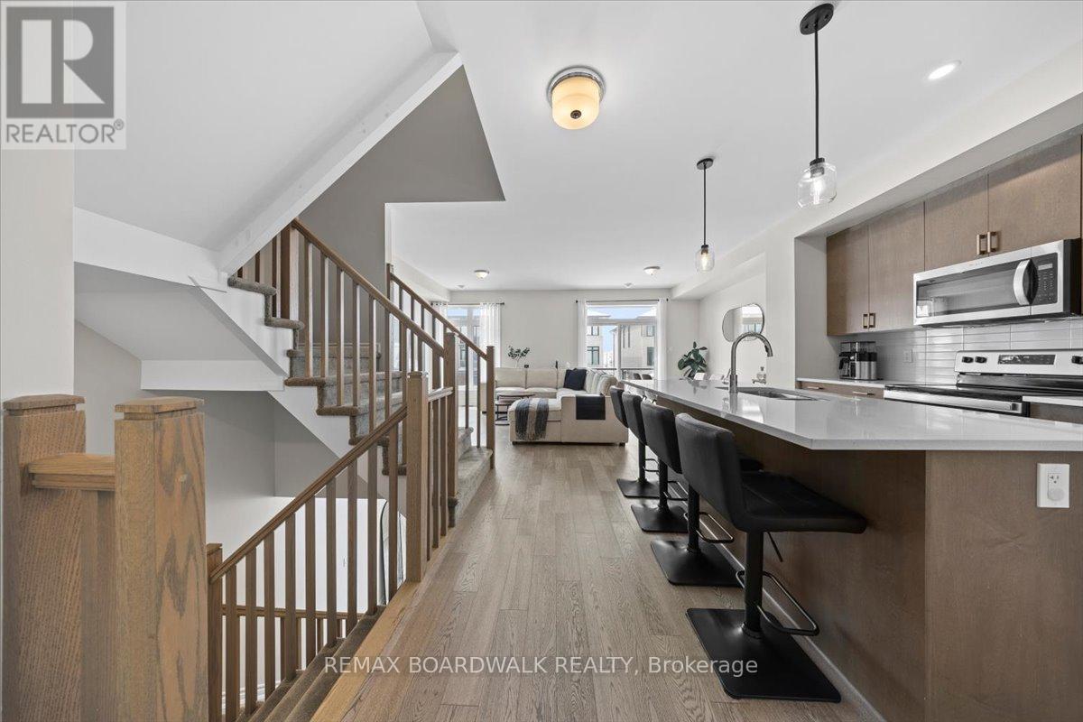 274 Pastel Way, Ottawa, Ontario  K2J 6C1 - Photo 2 - X13086082