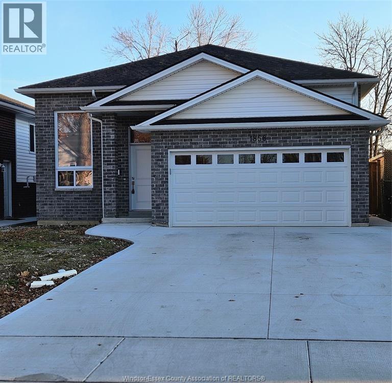 1858 BUCKINGHAM, Windsor, Ontario