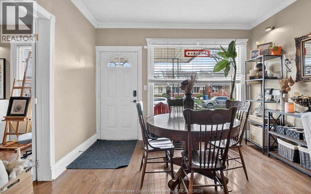 924 Marentette Avenue, Windsor, Ontario  N9A 2A3 - Photo 3 - 26010142