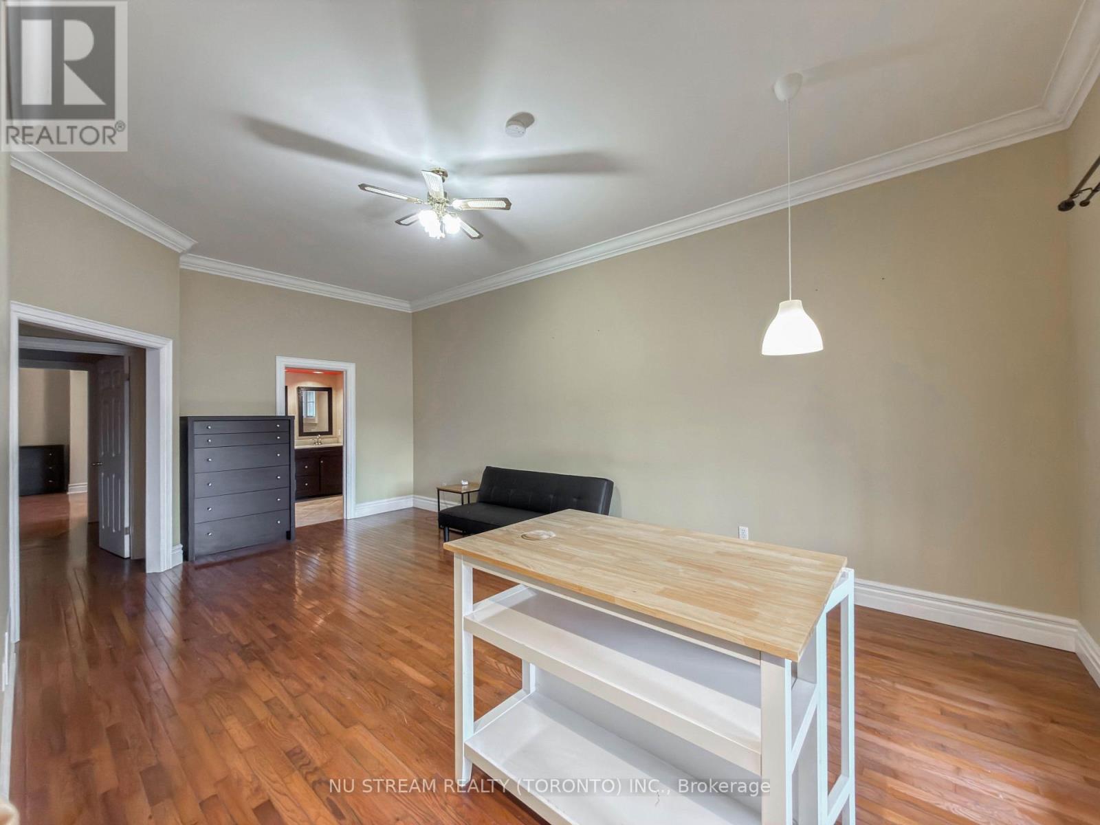 72 Snively Street, Richmond Hill, Ontario  L4E 3E6 - Photo 5 - N12783162