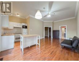 72 SNIVELY STREET, Richmond Hill, Ontario