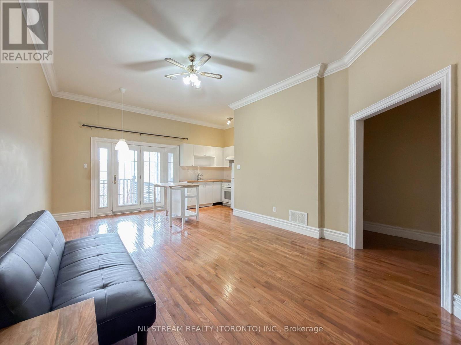 72 Snively Street, Richmond Hill, Ontario  L4E 3E6 - Photo 4 - N12783162