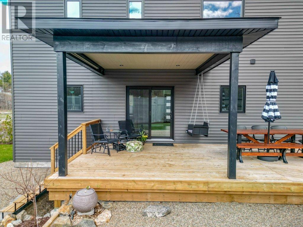 55 Dennis Drive, Parry Sound, Ontario  P2A 2H9 - Photo 13 - X13085982