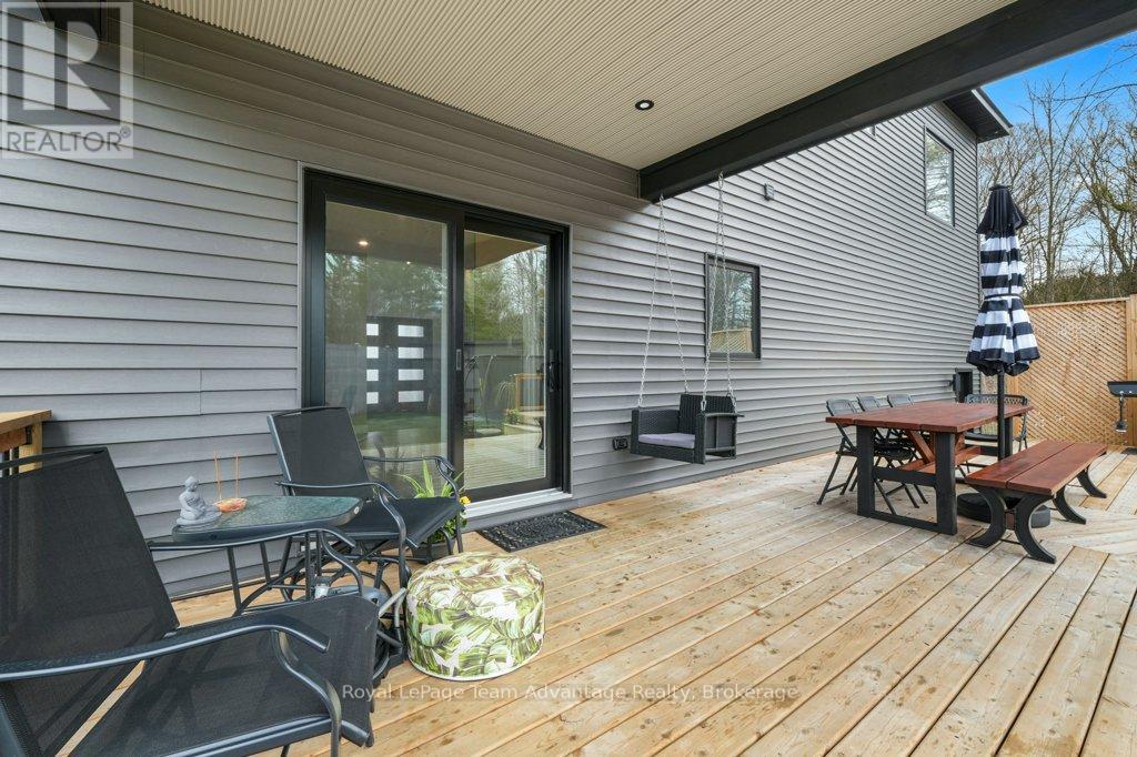 55 Dennis Drive, Parry Sound, Ontario  P2A 2H9 - Photo 15 - X13085982