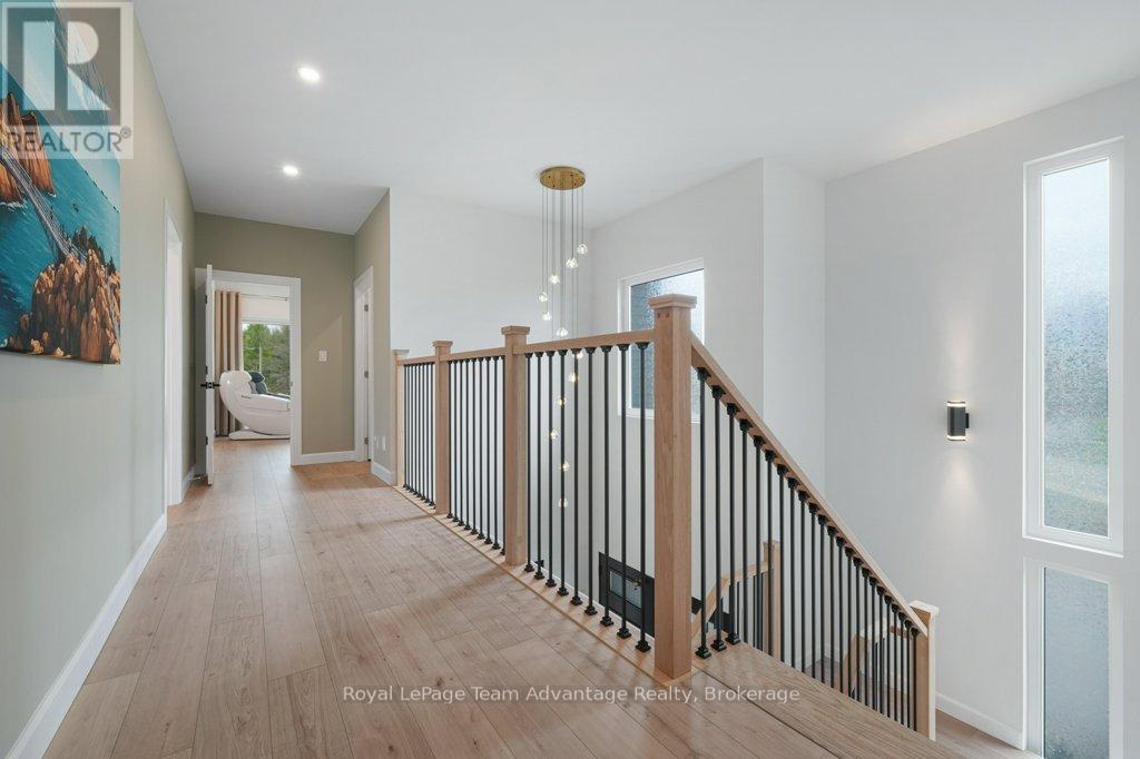 55 Dennis Drive, Parry Sound, Ontario  P2A 2H9 - Photo 20 - X13085982