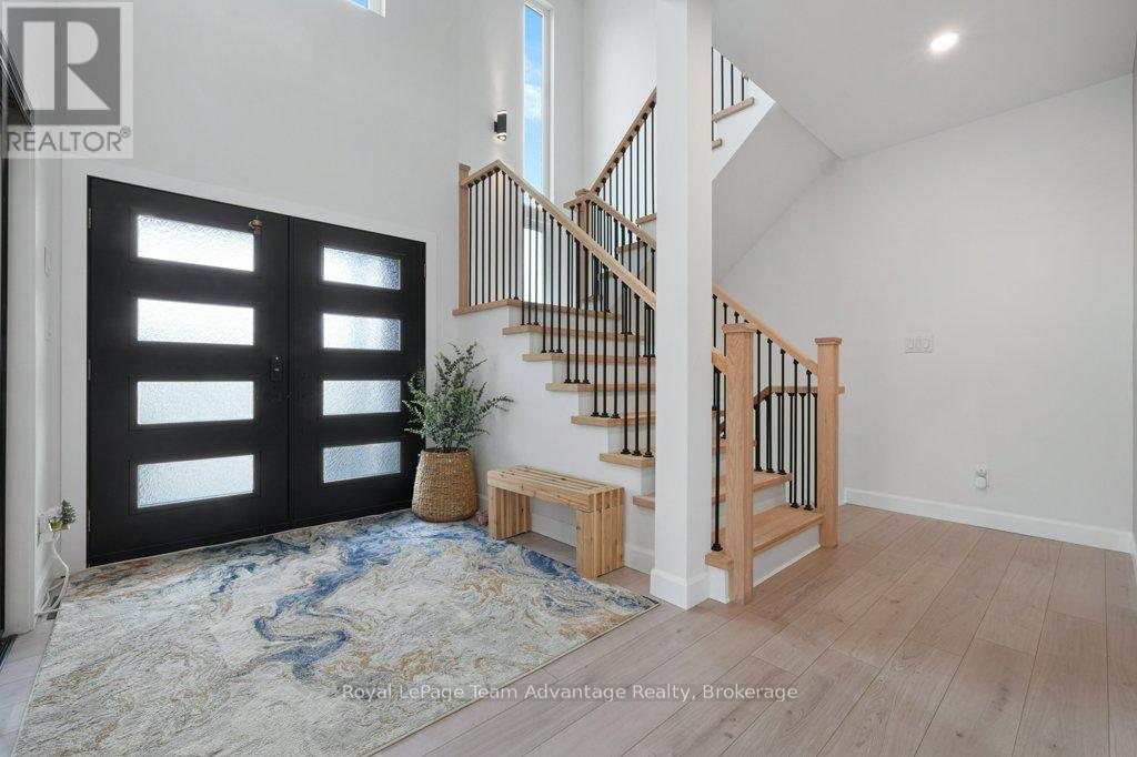 55 Dennis Drive, Parry Sound, Ontario  P2A 2H9 - Photo 4 - X13085982