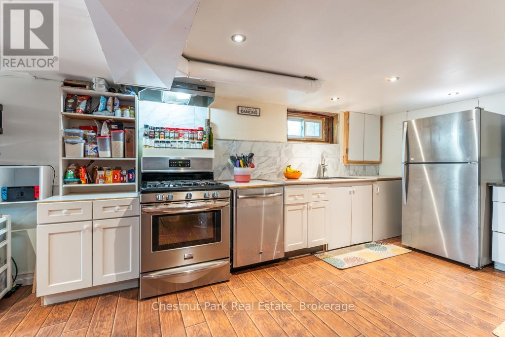 23 Ewing Street, Bracebridge, Ontario  P1L 1C7 - Photo 24 - X13086102