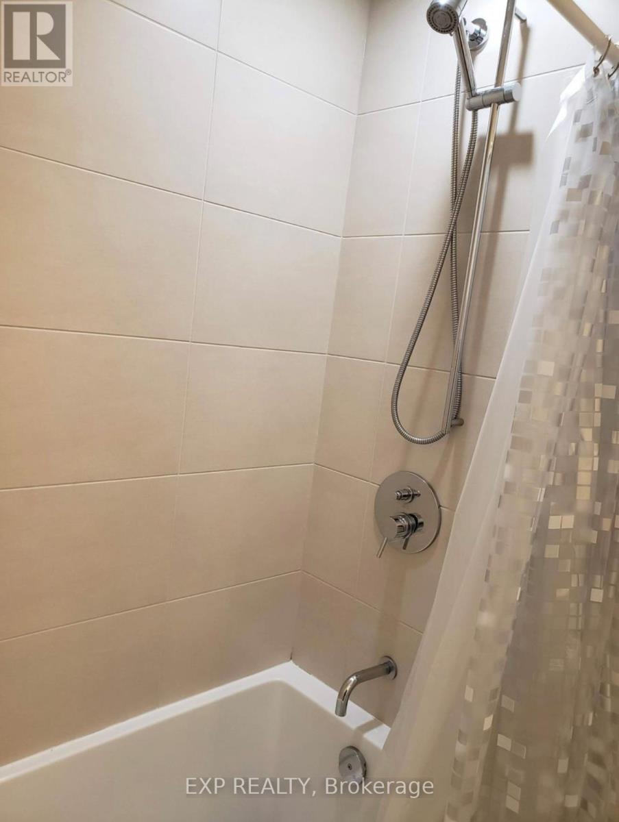 911 - 185 Roehampton Avenue, Toronto, Ontario  M4P 0C6 - Photo 12 - C13085966