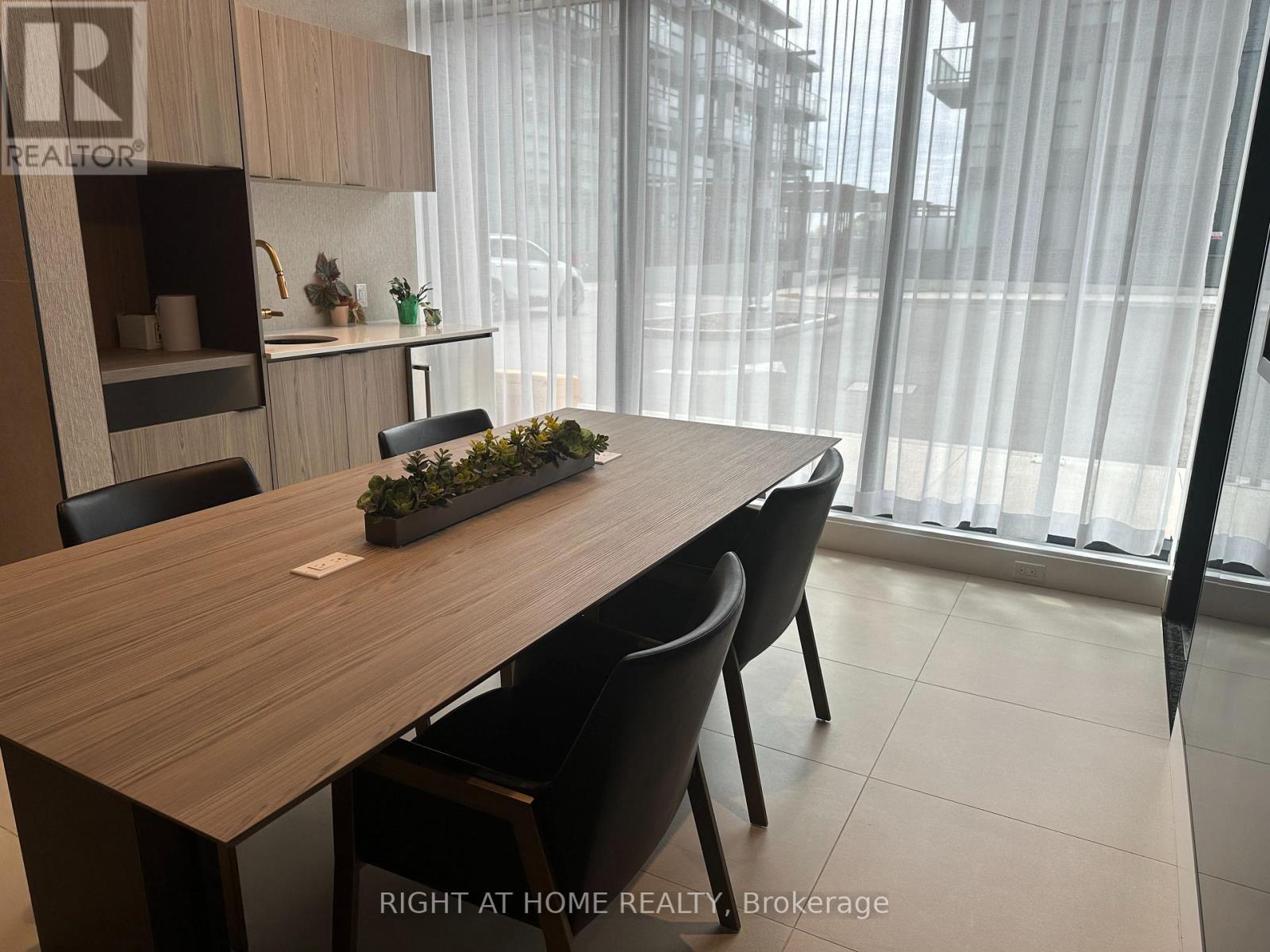 1308 - 1606 Charles Street, Whitby, Ontario  L1N 0P1 - Photo 5 - E13085932
