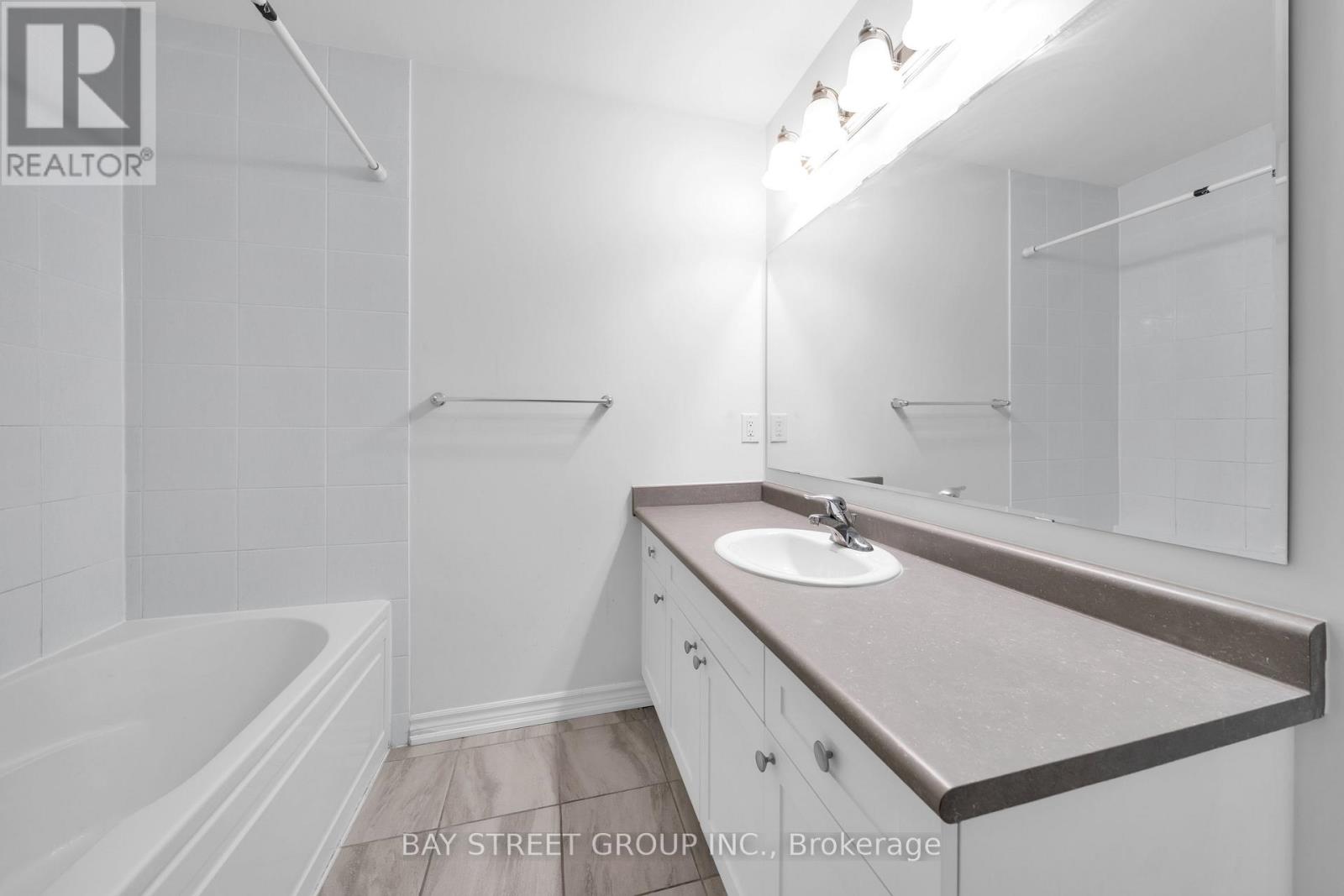 79 Bluegill Crescent, Whitby, Ontario  L1P 1Y5 - Photo 23 - E13085992