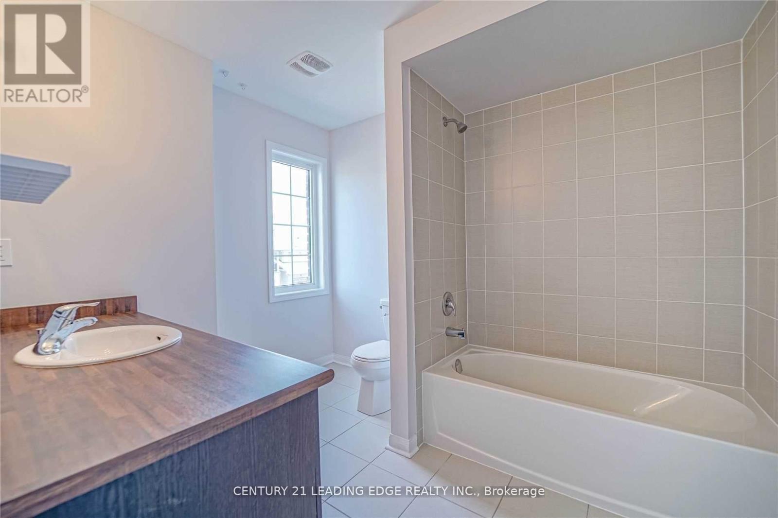 75 Henry Smith Avenue, Clarington, Ontario  L1C 3K2 - Photo 23 - E13086050