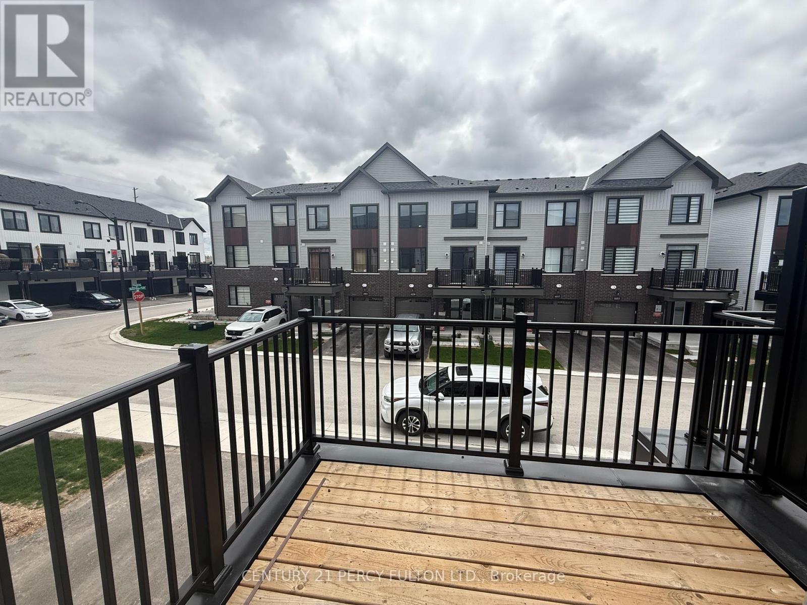 1060 Honeycomb Path, Oshawa, Ontario  L1H 8L7 - Photo 15 - E13086078