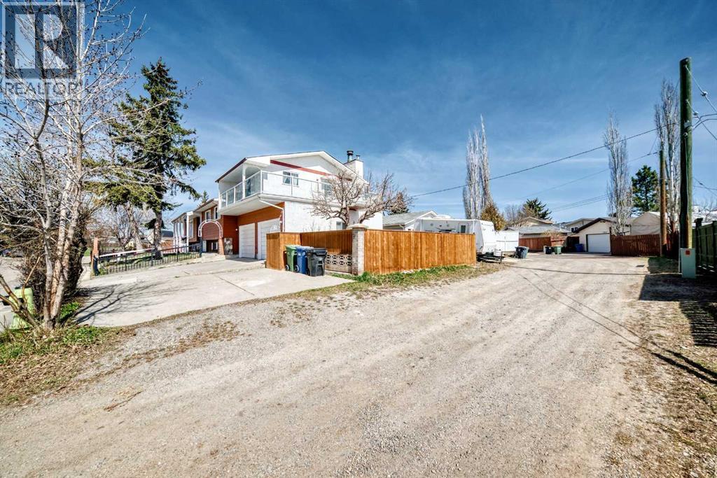 451 Huntbourne Hill NE, Calgary, Alberta  T2K 5G7 - Photo 44 - A2307579