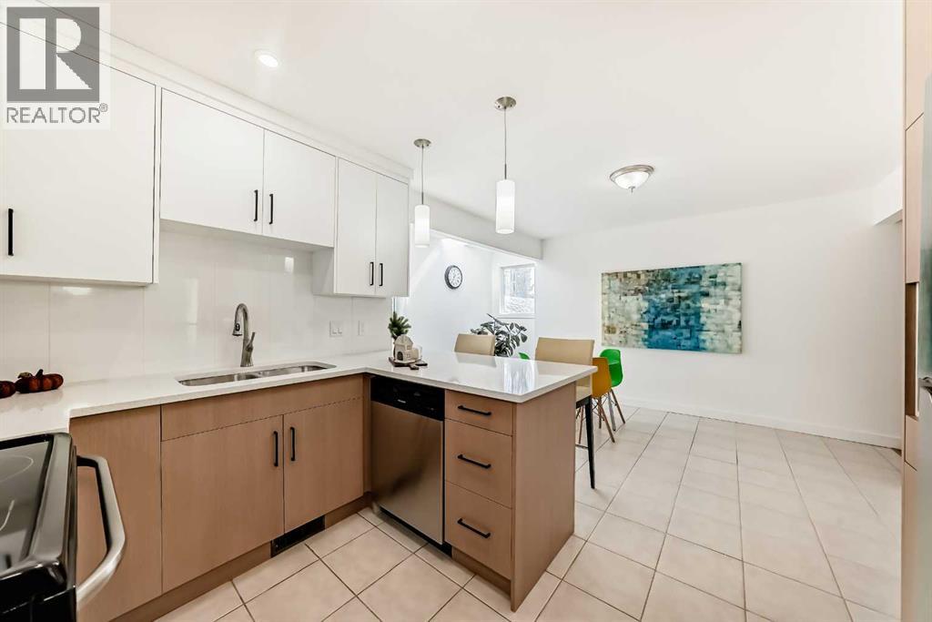451 Huntbourne Hill NE, Calgary, Alberta  T2K 5G7 - Photo 5 - A2307579