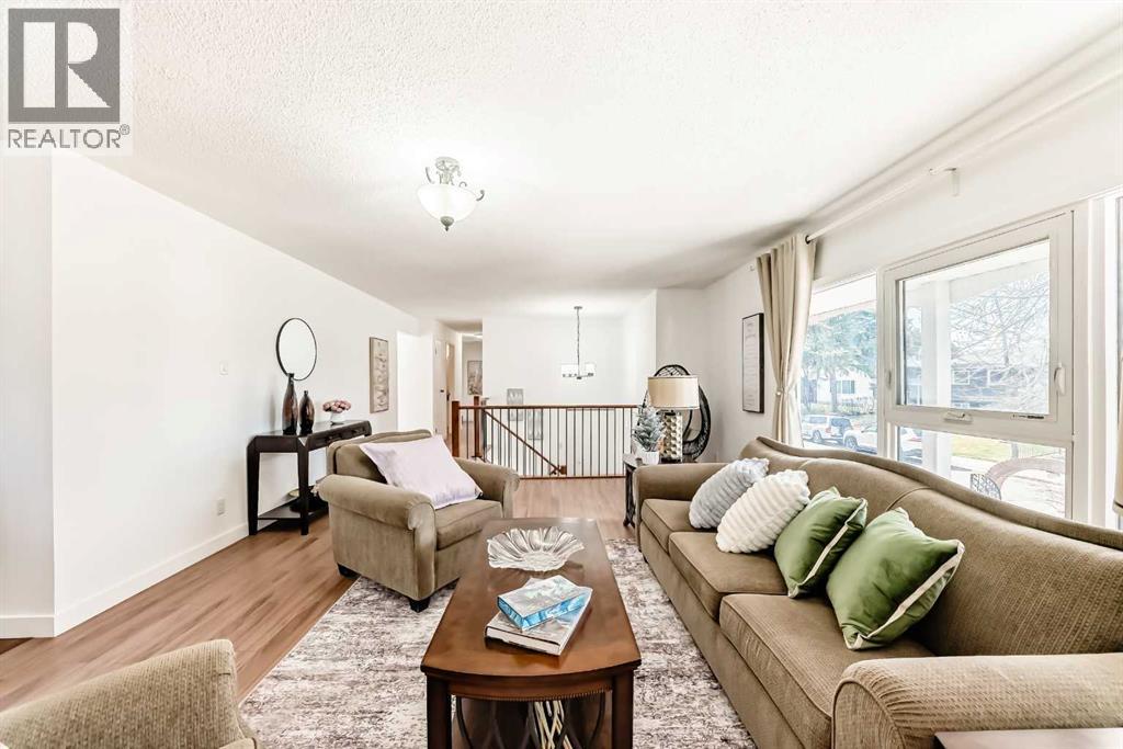 451 Huntbourne Hill NE, Calgary, Alberta  T2K 5G7 - Photo 9 - A2307579
