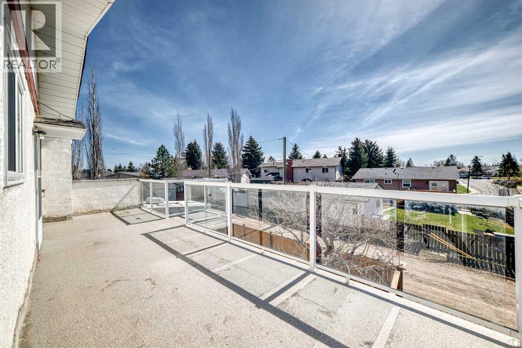 451 Huntbourne Hill NE, Calgary, Alberta  T2K 5G7 - Photo 22 - A2307579