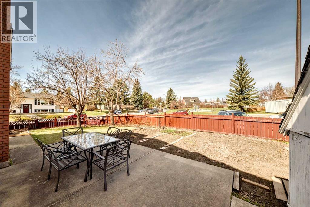 451 Huntbourne Hill NE, Calgary, Alberta  T2K 5G7 - Photo 39 - A2307579