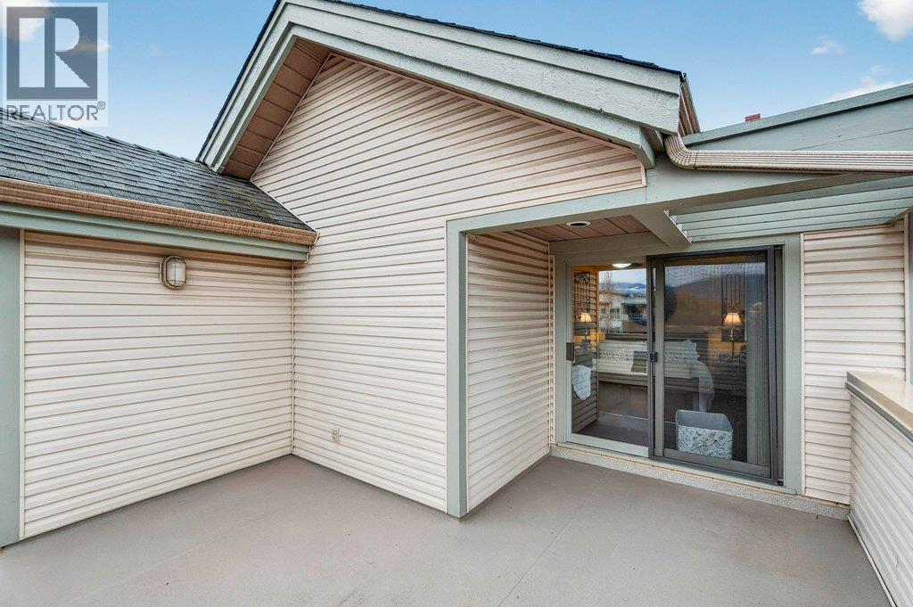 111 Harbourfront Drive NW Unit# 2, Salmon Arm, British Columbia  V1E 1A3 - Photo 57 - 10374426